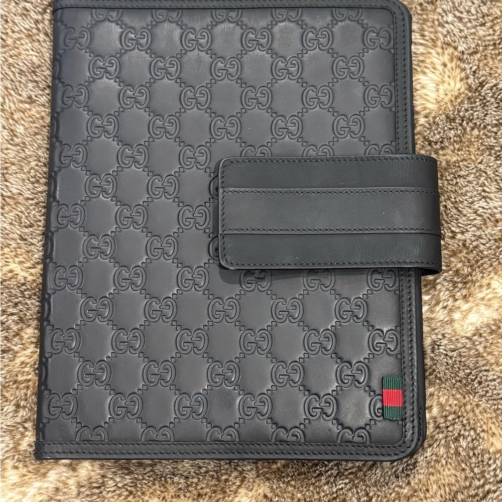 💯 Gucci Leather Guccissima iPad Case Black